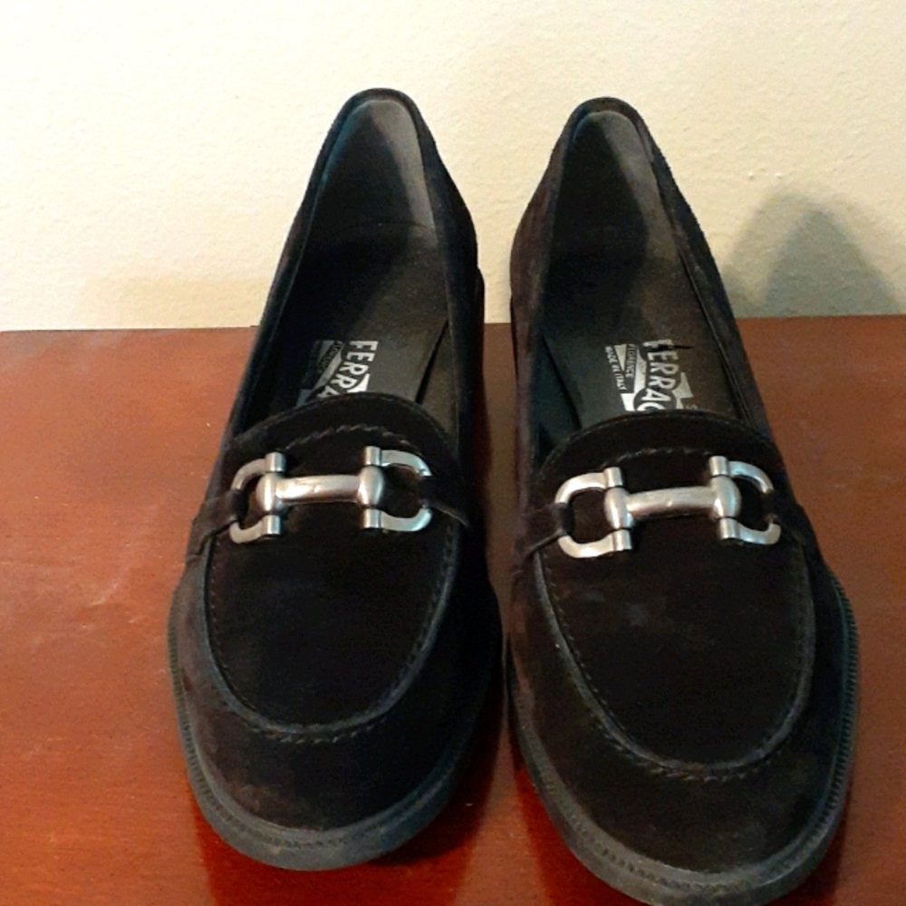 Ferragamo Ladies suede Loafers